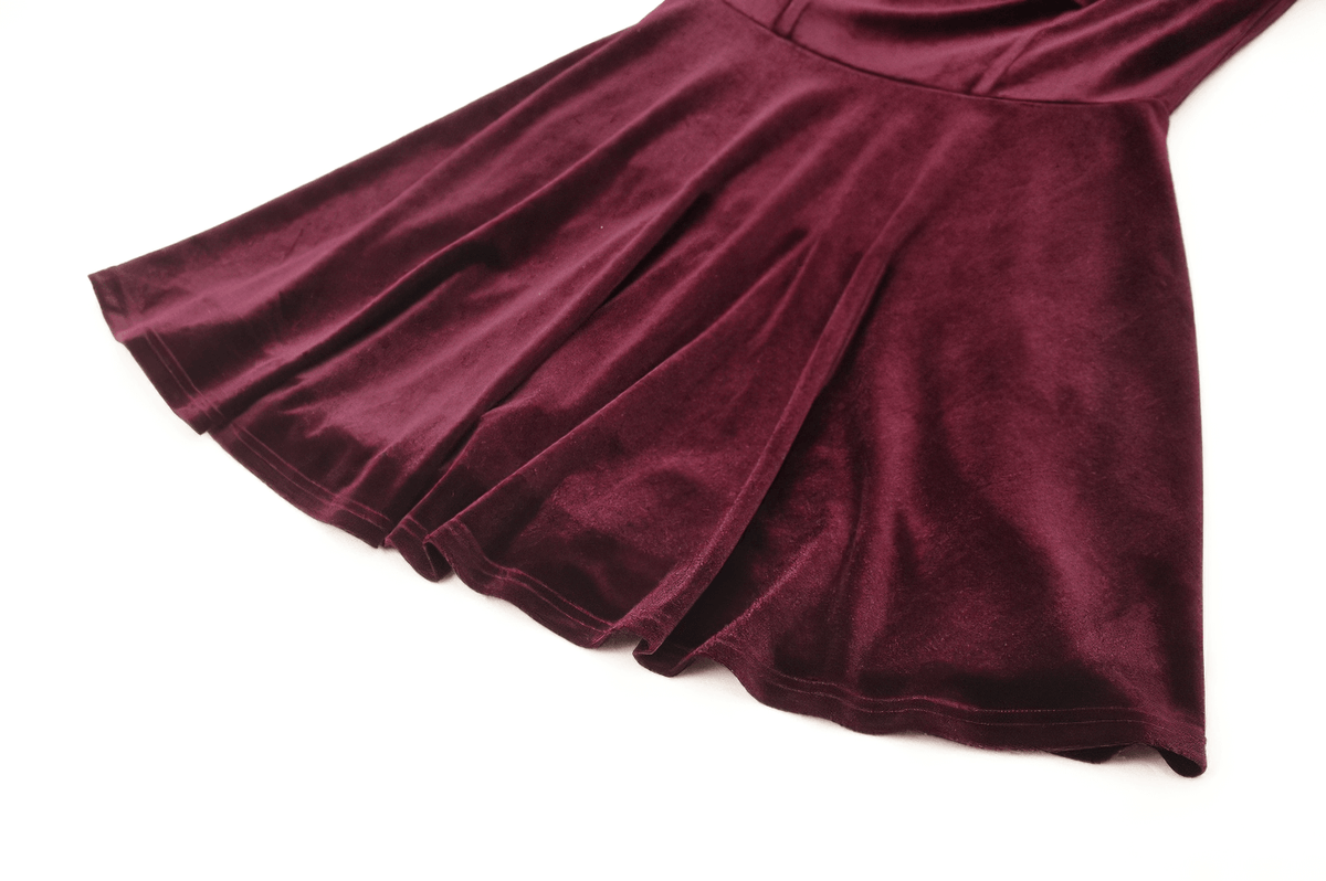Vintage Velvet Dress with Black Lace Trim and Ruffles - image 9